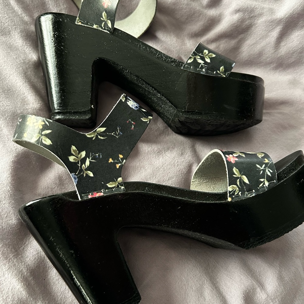 No. 6 Black Floral Platform Heels - Picture 3 of 5